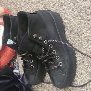 Converse sIZE 5 goretek